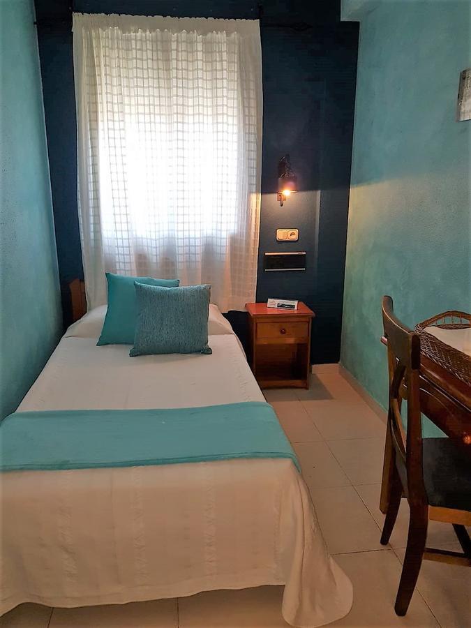 Hotel Carvajal Torrejón el Rubio Exteriör bild