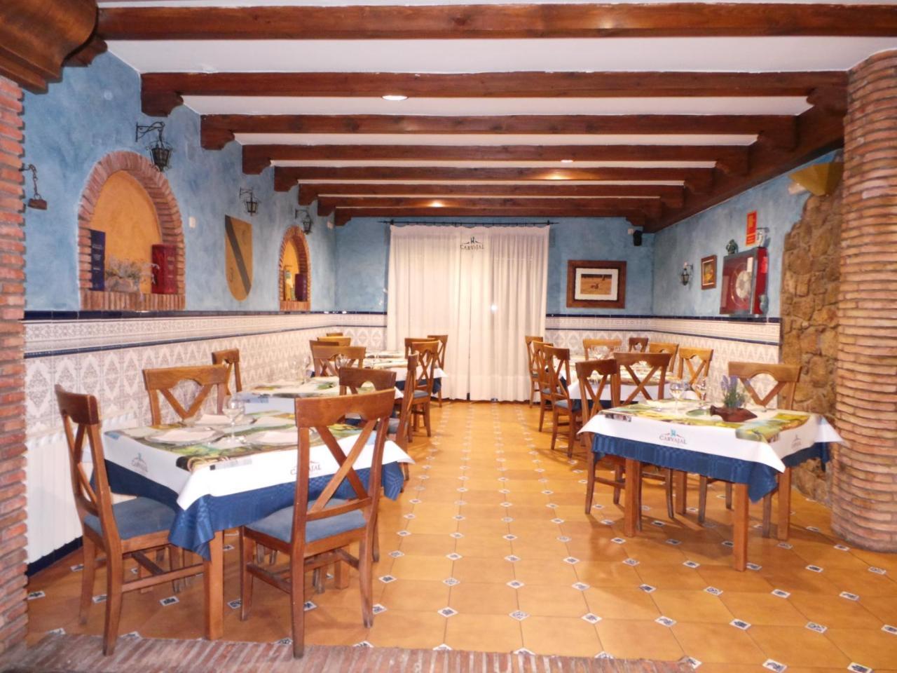 Hotel Carvajal Torrejón el Rubio Exteriör bild