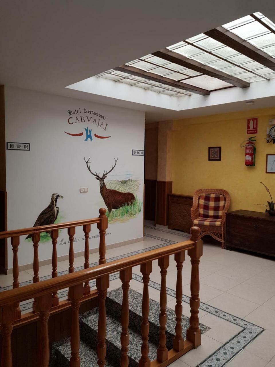Hotel Carvajal Torrejón el Rubio Exteriör bild