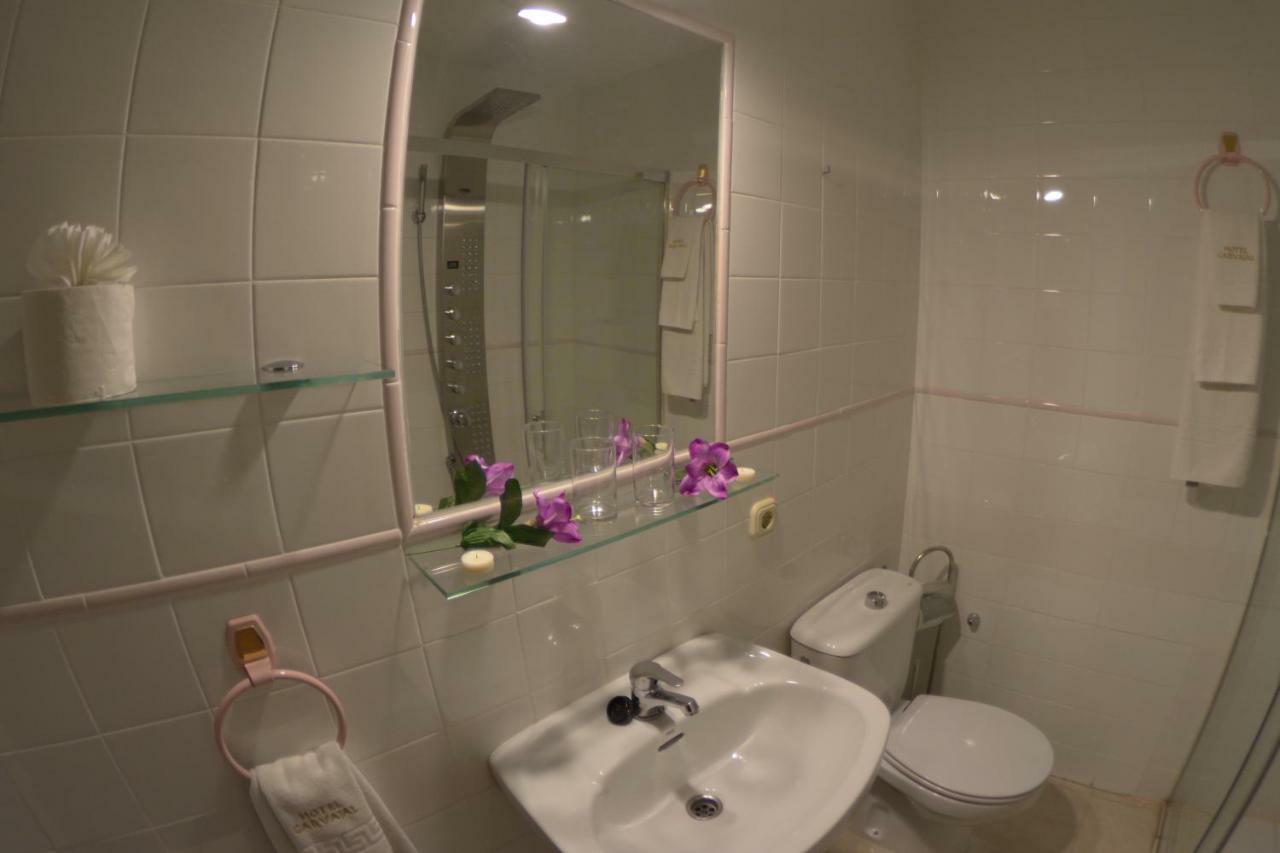 Hotel Carvajal Torrejón el Rubio Exteriör bild